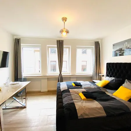 Center * 杜塞尔多夫