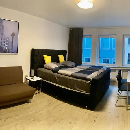 Center Apartment *