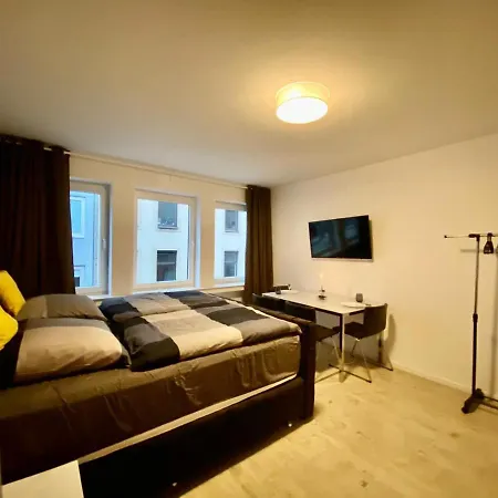 Center Apartment *