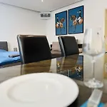 Apartament Center *